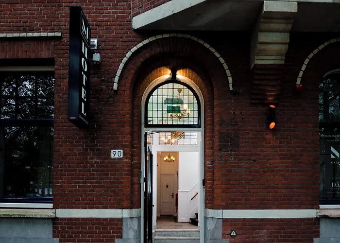 Mr.Lewis Rotterdam Hotel